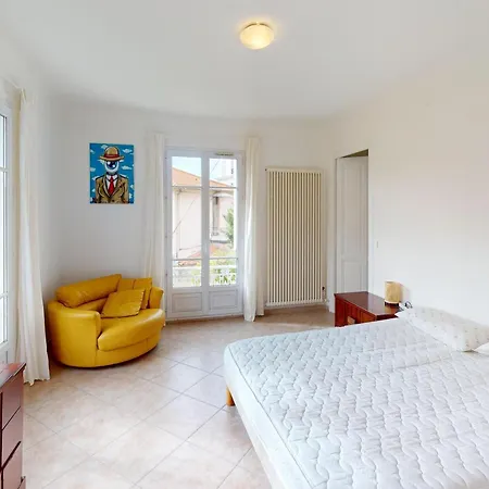 2p Au 1er Etage D'une Maison Avec Jardin, A 5 Min Du Centre Et De La - Fr-1-196-360 Appartement *